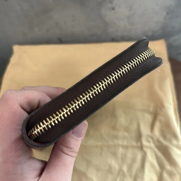 Louis Vuitton classic monogram china run zippy zip around wallet organizer - Picture 6 of 15